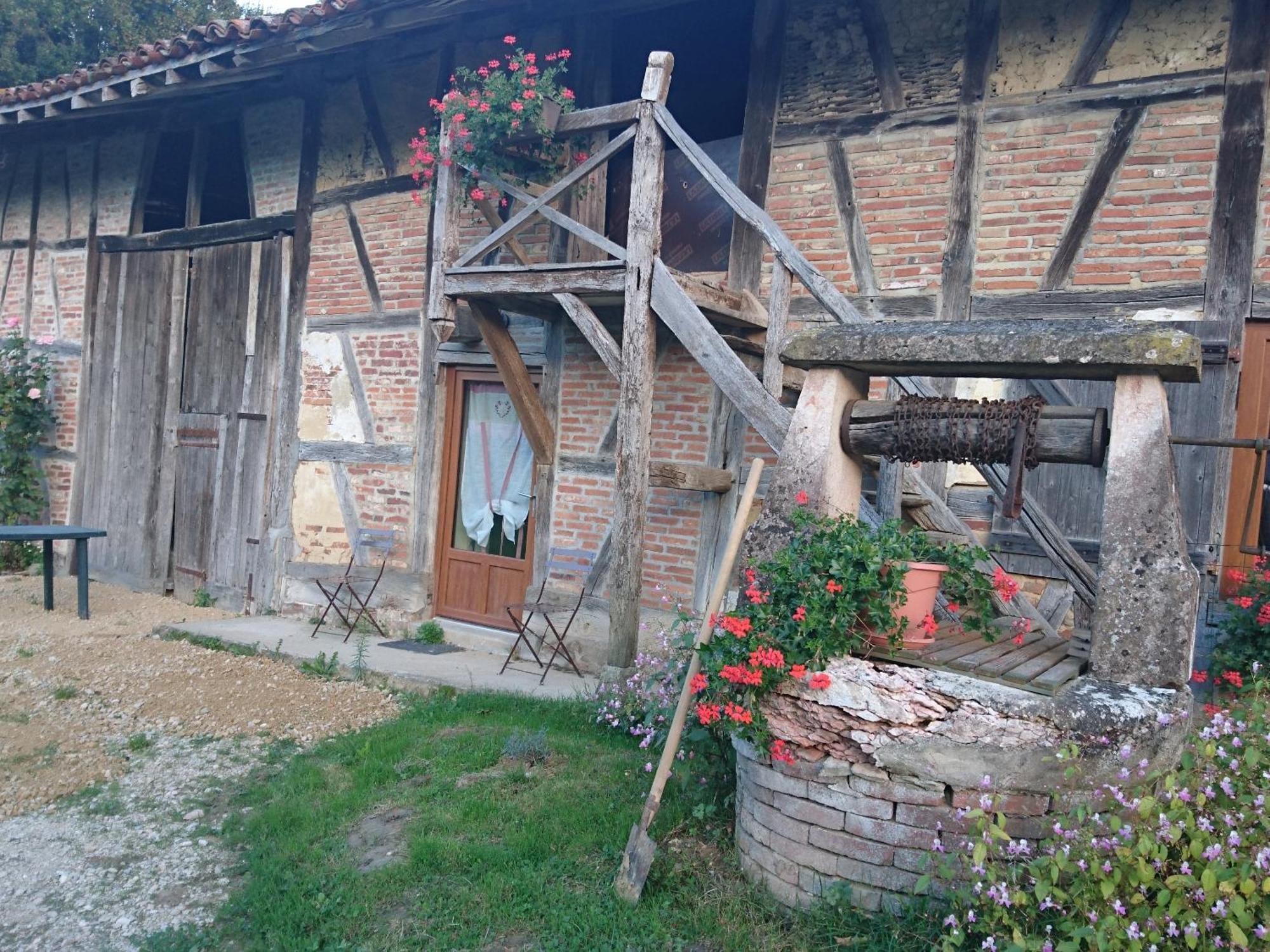 A La Poularde B&B Curciat-Dongalon Εξωτερικό φωτογραφία