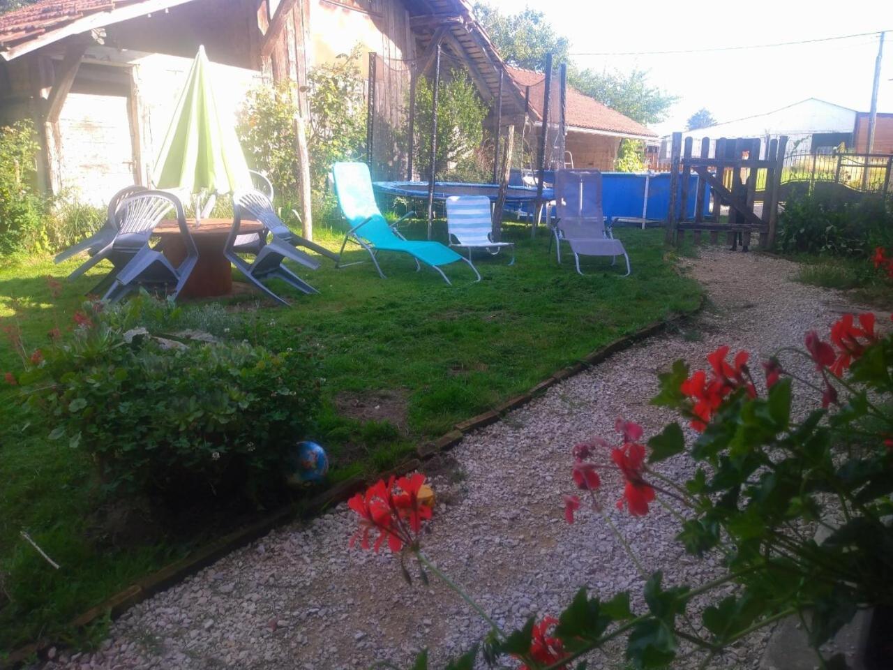 A La Poularde B&B Curciat-Dongalon Δωμάτιο φωτογραφία