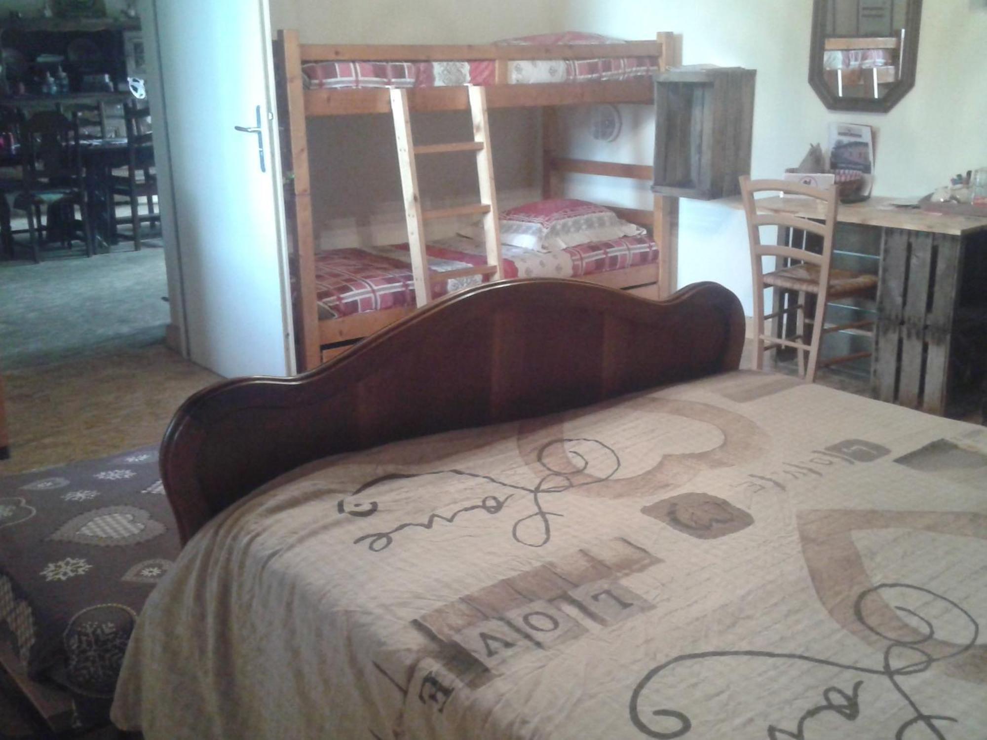 A La Poularde B&B Curciat-Dongalon Δωμάτιο φωτογραφία