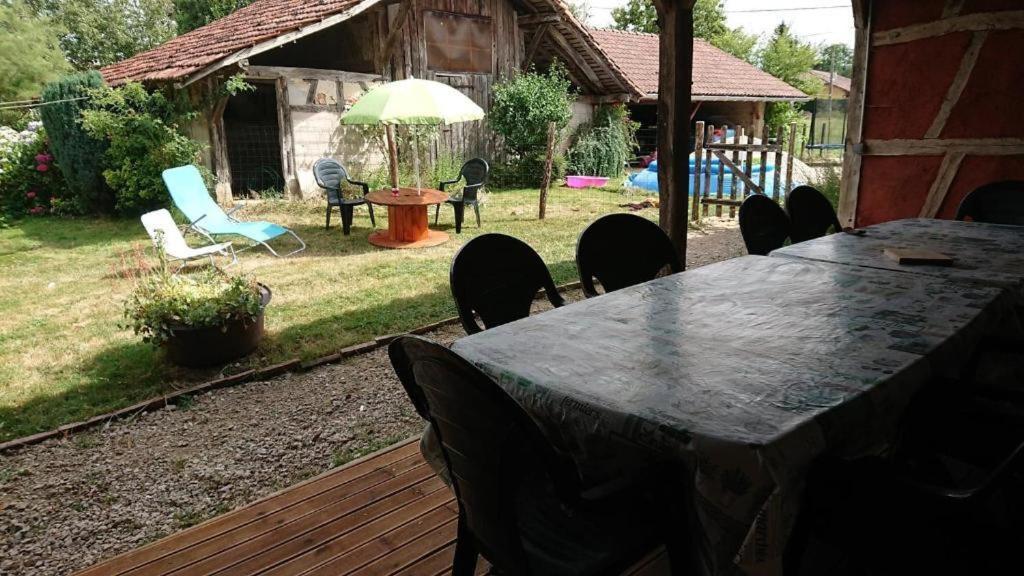 A La Poularde B&B Curciat-Dongalon Δωμάτιο φωτογραφία