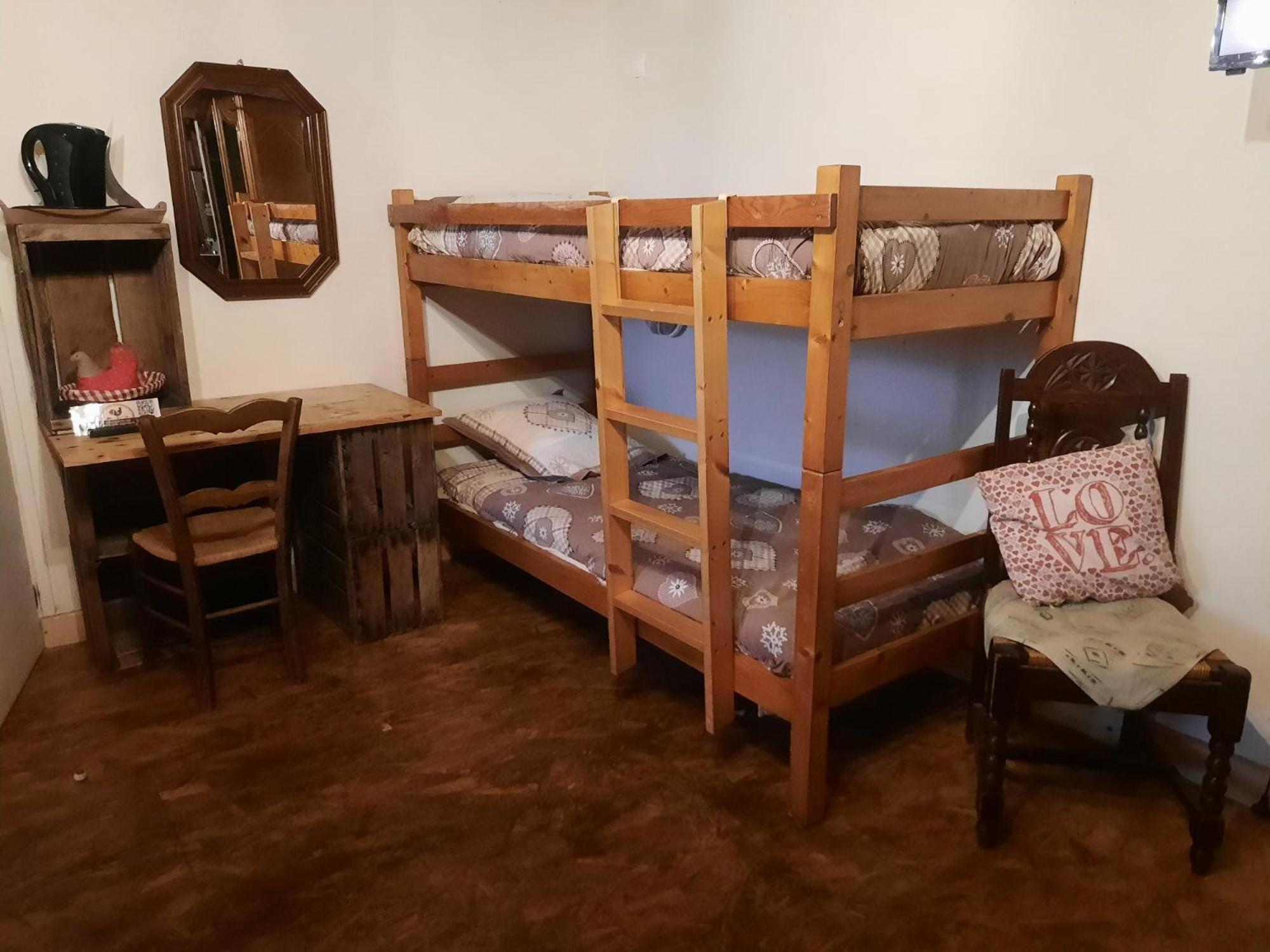 A La Poularde B&B Curciat-Dongalon Δωμάτιο φωτογραφία