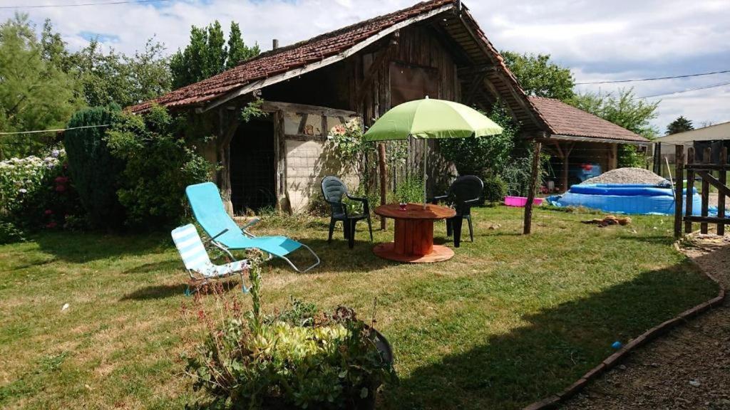 A La Poularde B&B Curciat-Dongalon Δωμάτιο φωτογραφία